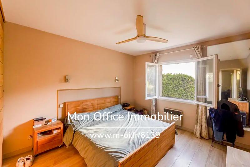 Maison traditionnelle - 107 m² - 4 pièces