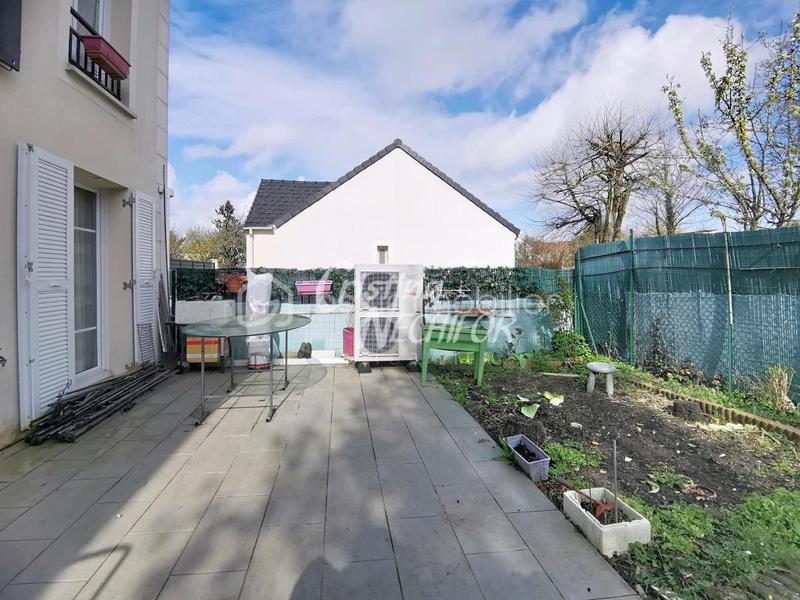 Maison - 98 m² - 5 pièces