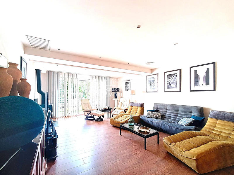 Maison ancienne - 250 m² - 9 pièces