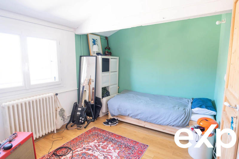 Maison - 191 m² - 8 pièces