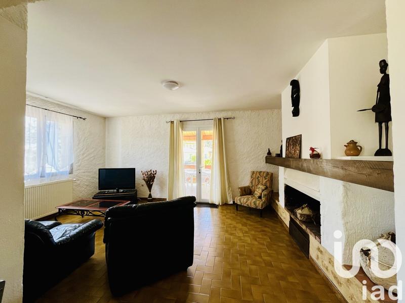 Maison - 223 m² - 9 pièces