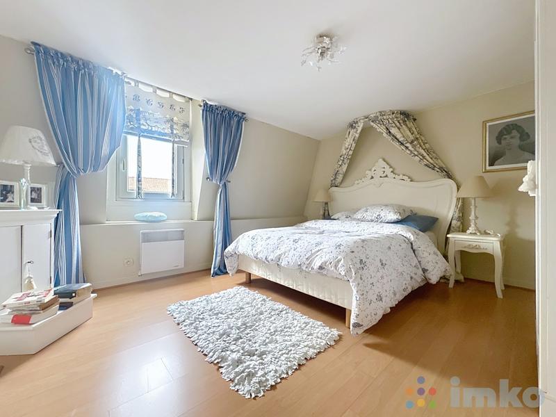 Maison - 164 m² - 5 pièces