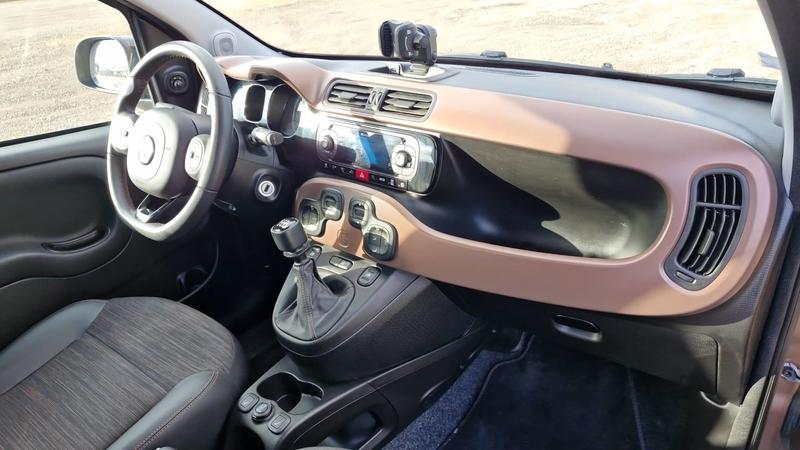 Fiat Panda 1.0 i Gse Mild Hybrid 69 Cross Trussardi