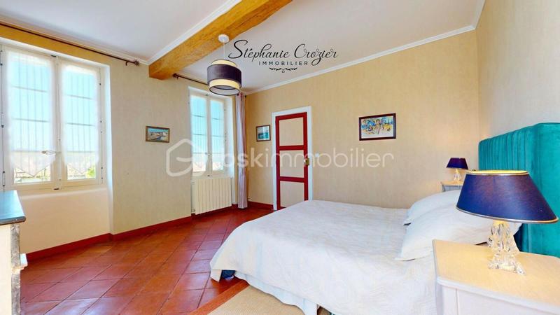 Demeure - 295 m² - 7 pièces