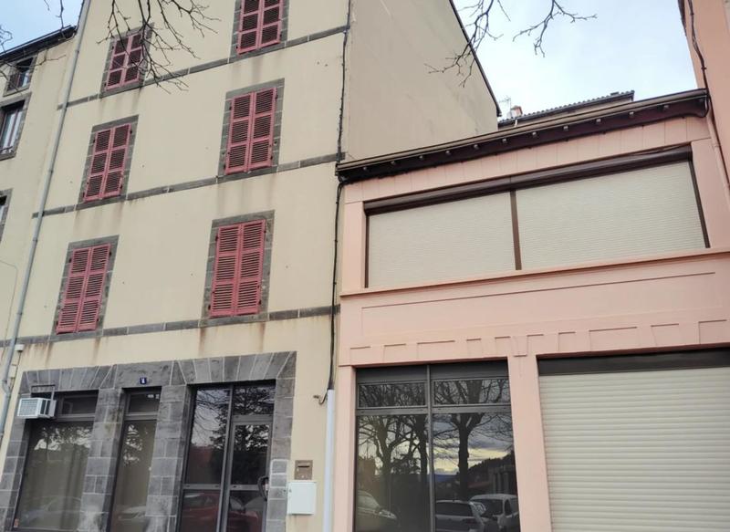 Maison - 320 m² - 6 pièces