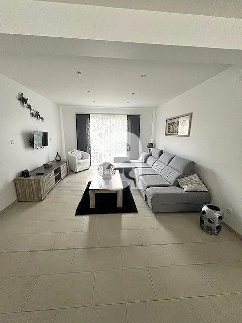 Maison - 176 m² - 9 pièces