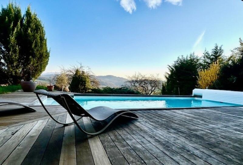 Maison - 196 m² - 6 pièces