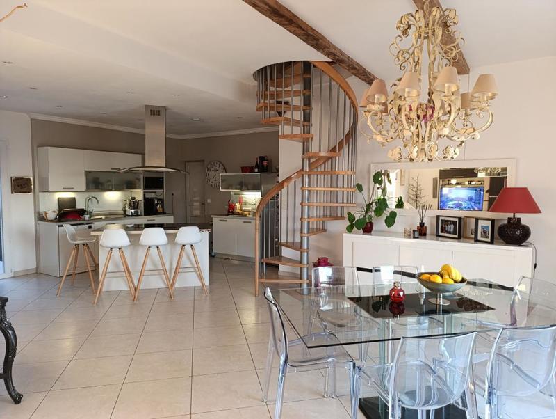 Villa - 170 m² - 5 pièces