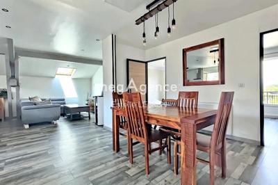 Appartement - 95 m² - 3 pièces