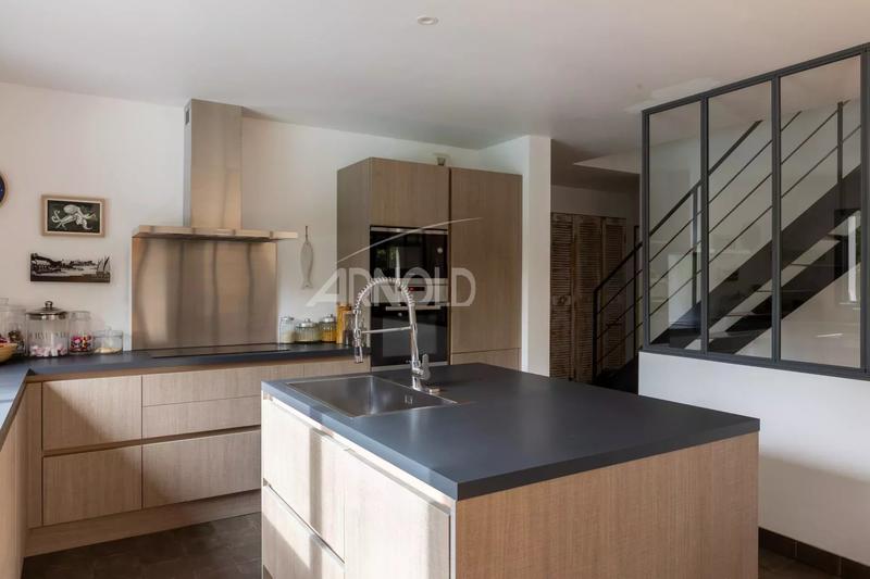 Maison - 160 m² - 7 pièces