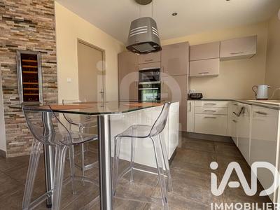 Maison - 104 m² - 5 pièces