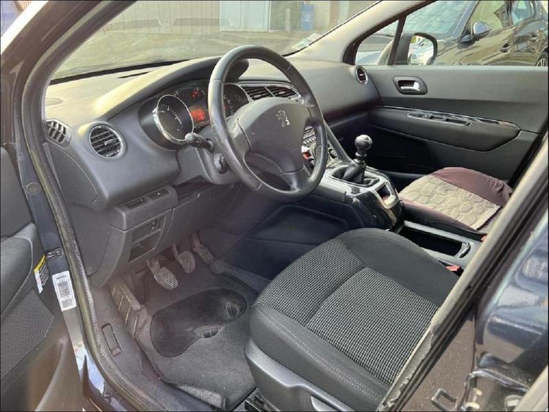 Peugeot 5008 1.6 Hdi 112 Cv Active 7 Pl