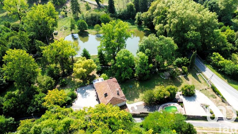 Maison - 298 m² - 11 pièces