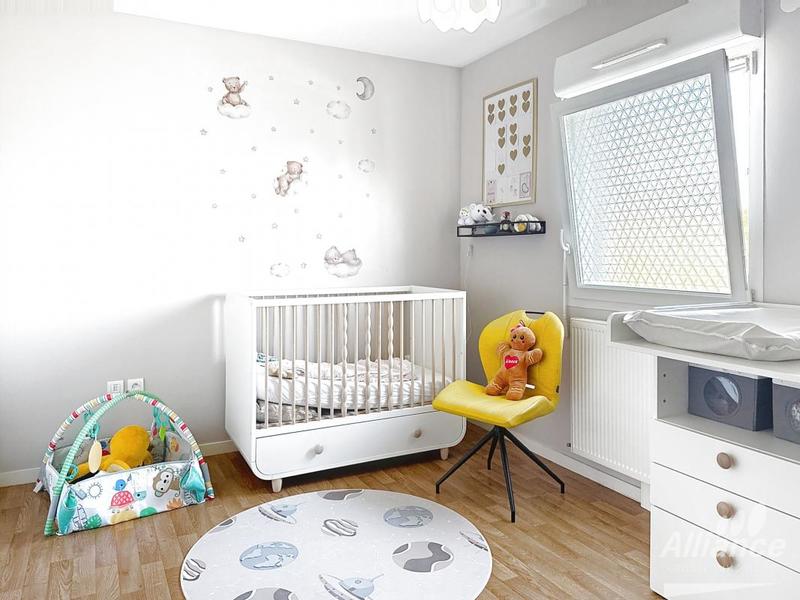 Maison - 95 m² - 4 pièces