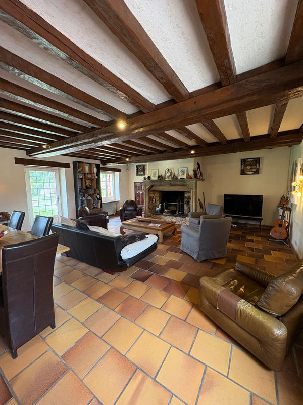 Propriété - 300 m² - 13 pièces