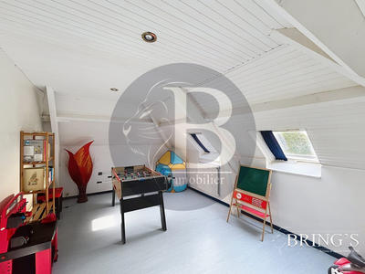 Maison - 188 m² - 8 pièces