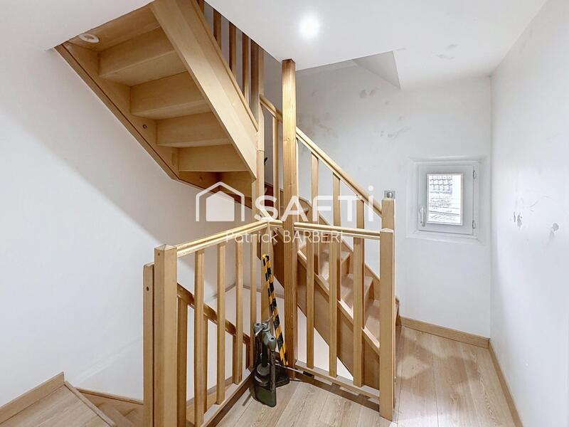 Maison - 92 m² - 4 pièces