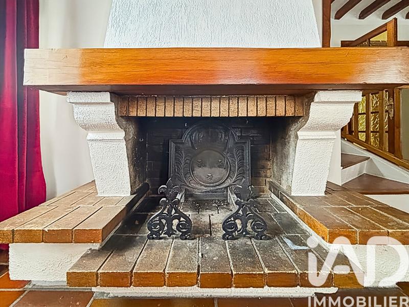 Maison - 178 m² - 8 pièces