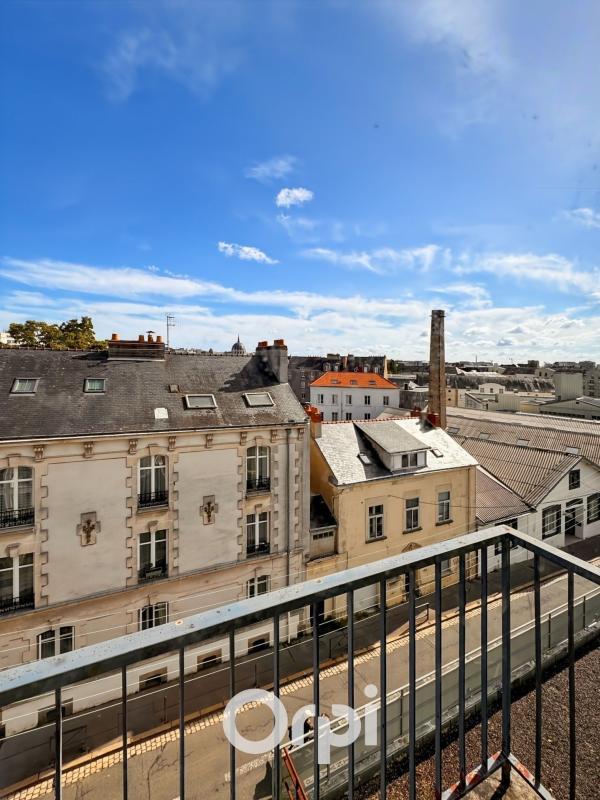 Appartement - 90 m² - 4 pièces