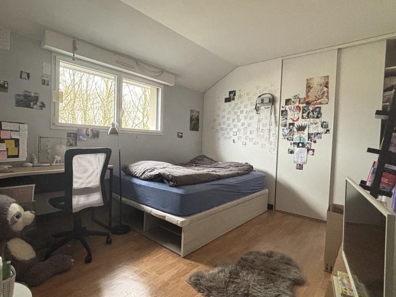 Maison traditionnelle - 225 m² - 7 pièces