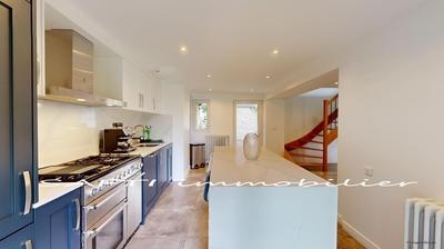 Maison - 175 m² - 7 pièces