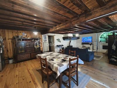 Maison - 110 m² - 3 pièces