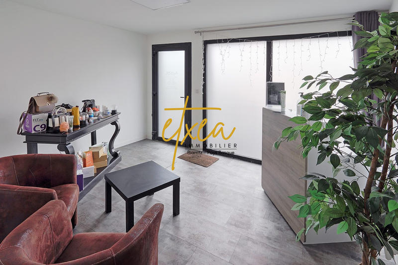 Maison - 163 m² - 6 pièces