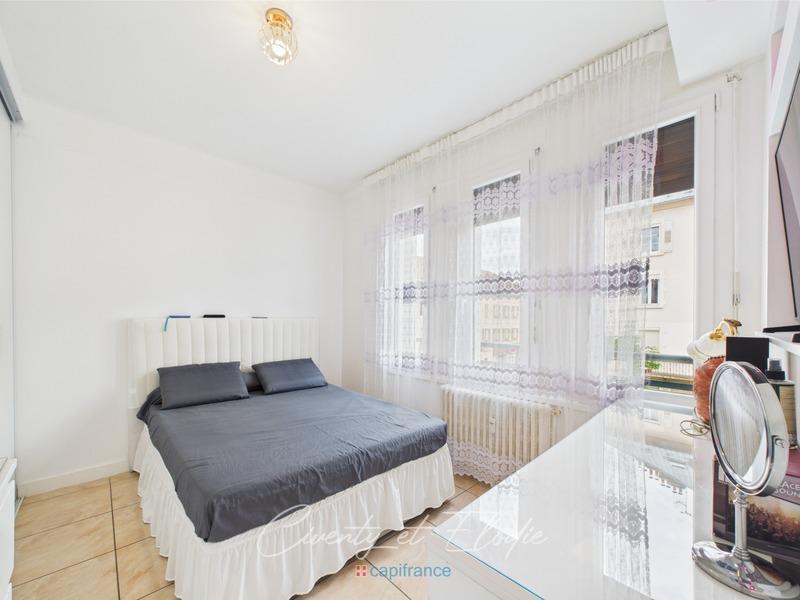 Appartement - 120 m² - 7 pièces