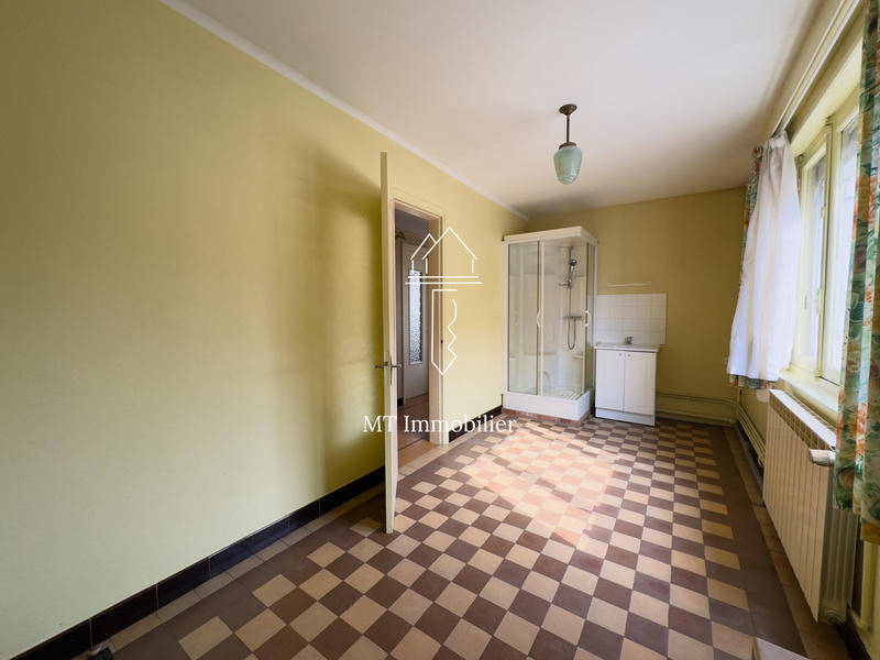 Maison - 97 m² - 6 pièces