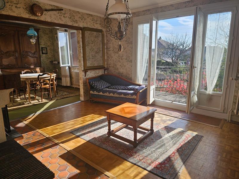 Maison - 153 m² - 8 pièces