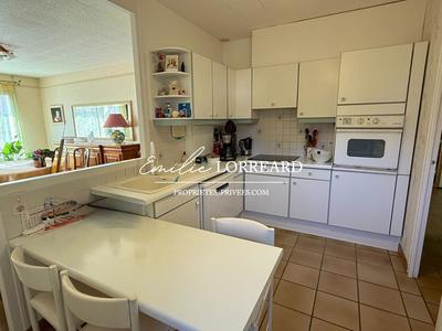 Maison - 159 m² - 9 pièces