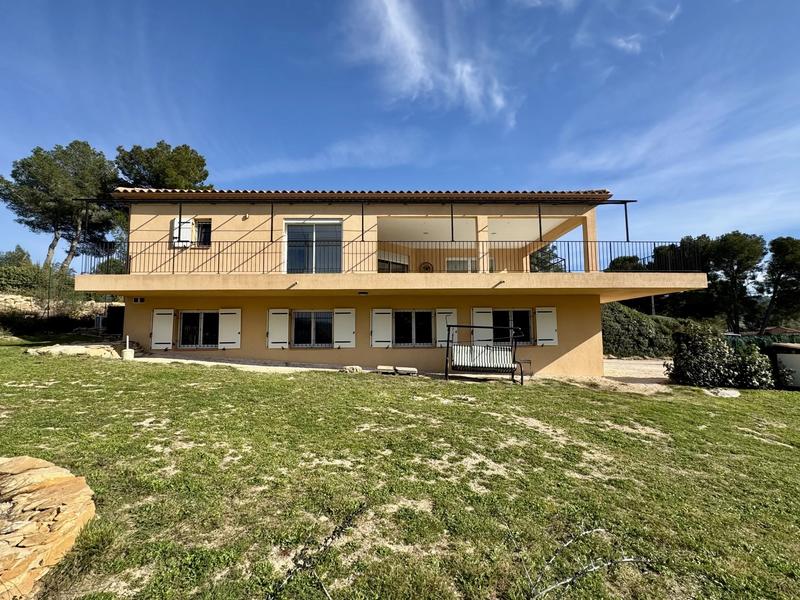Villa - 150 m² - 5 pièces