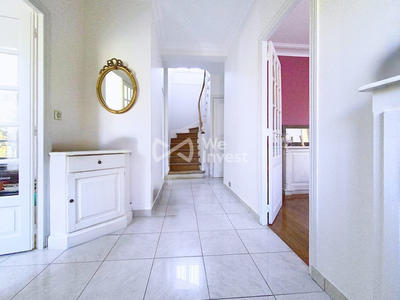 Maison - 183 m² - 7 pièces