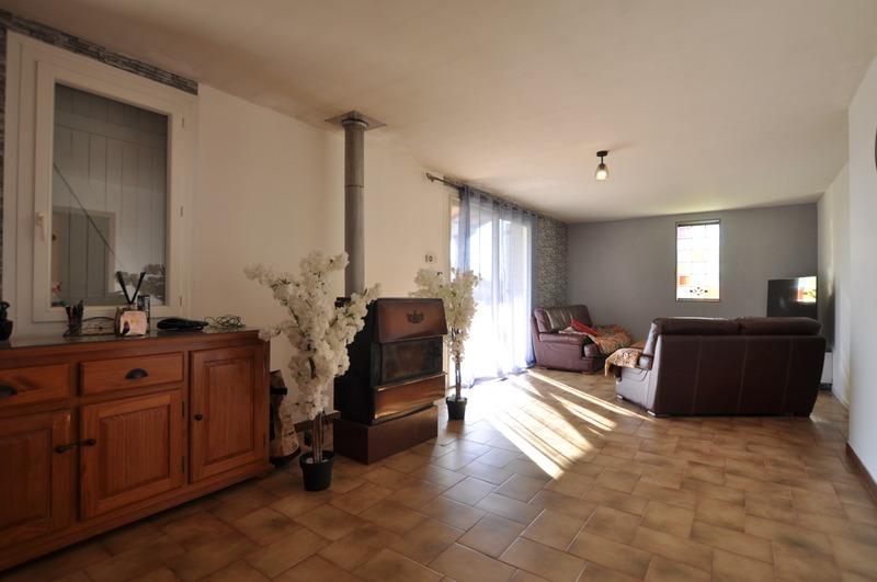 Maison - 99 m² - 4 pièces