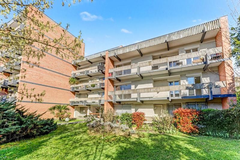 Appartement - 94 m² - 4 pièces