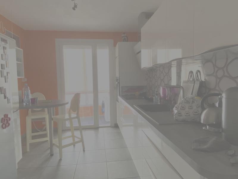 Appartement - 85 m² - 4 pièces