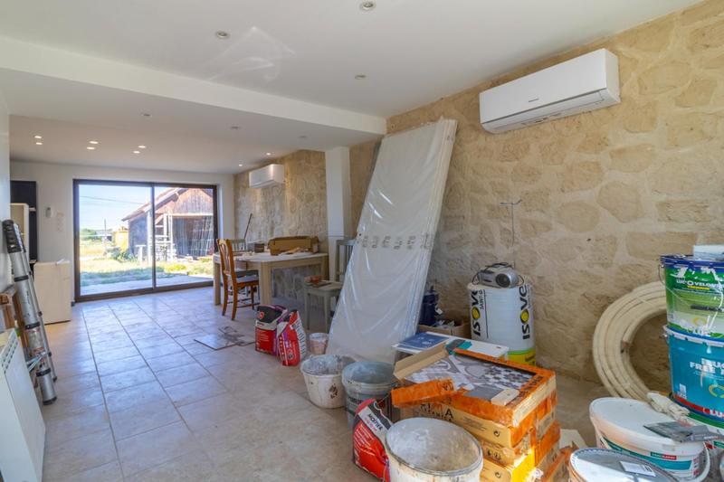 Maison - 121 m² - 6 pièces