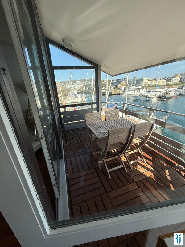 Appartement - 104 m² - 4 pièces