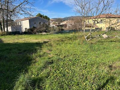 Terrain constructible - 441 m²