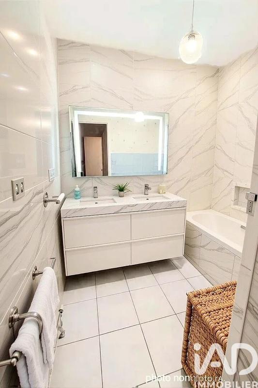 Appartement - 85 m² - 5 pièces