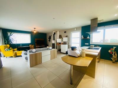 Maison - 143 m² - 7 pièces