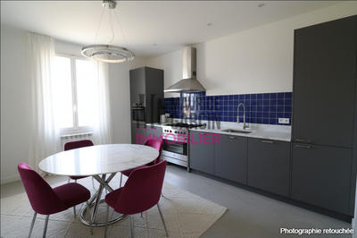 Appartement - 82 m² - 5 pièces
