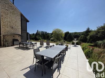 Maison - 785 m² - 20 pièces