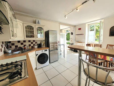 Maison - 97 m² - 4 pièces