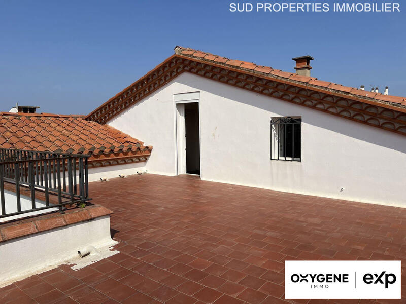 Maison - 247 m² - 7 pièces