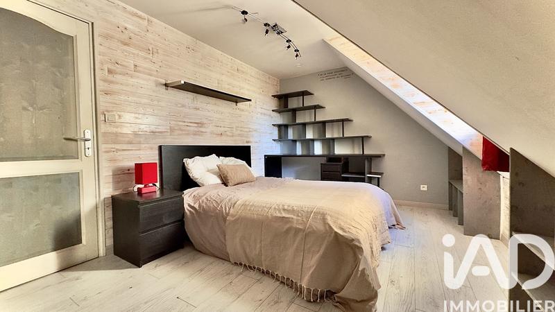 Maison - 170 m² - 9 pièces