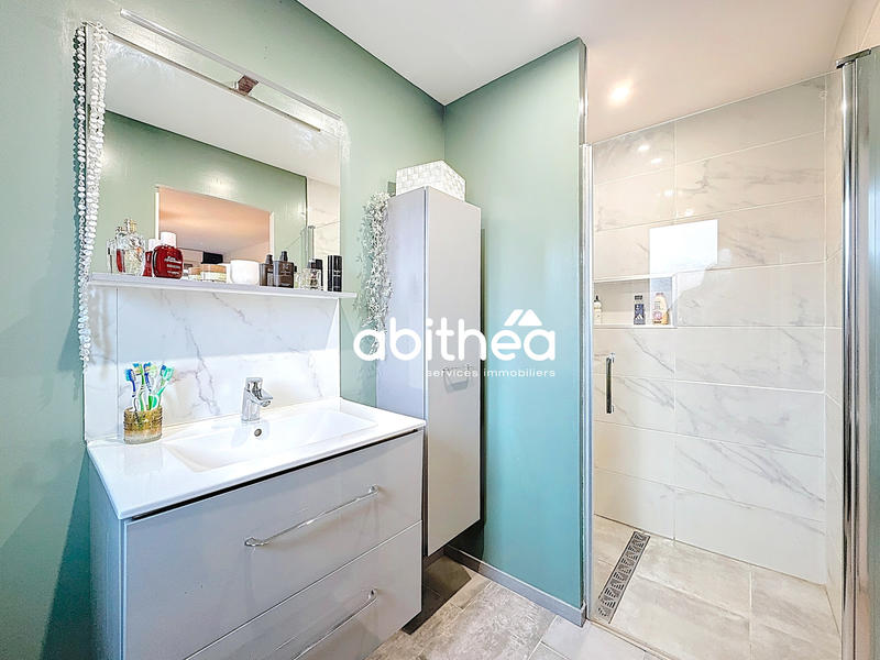 Maison - 181 m² - 8 pièces