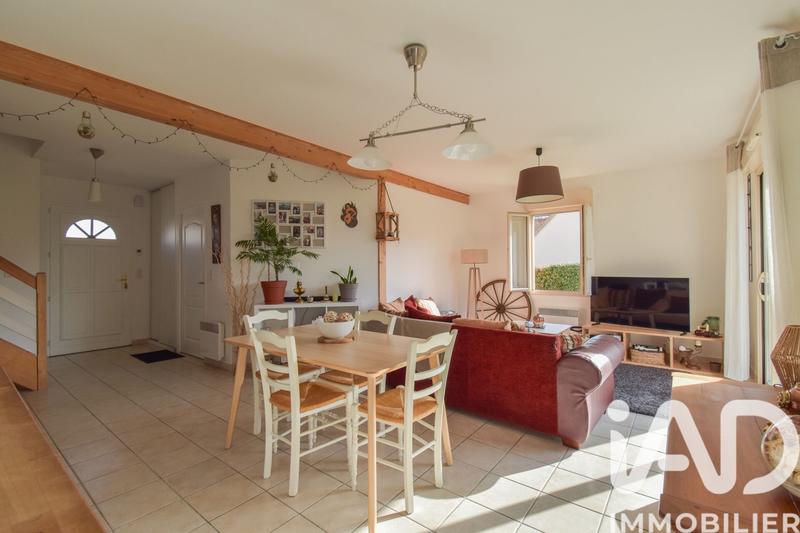 Maison - 80 m² - 5 pièces