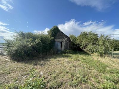 Maison ancienne - 80 m² - 1 pièce