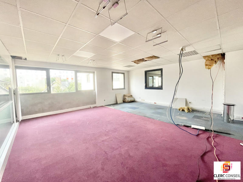 Bureau - 225 m²